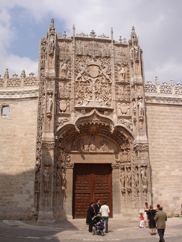 Pórtico del Museo de Escultura, en el Colegio de San Gregorio